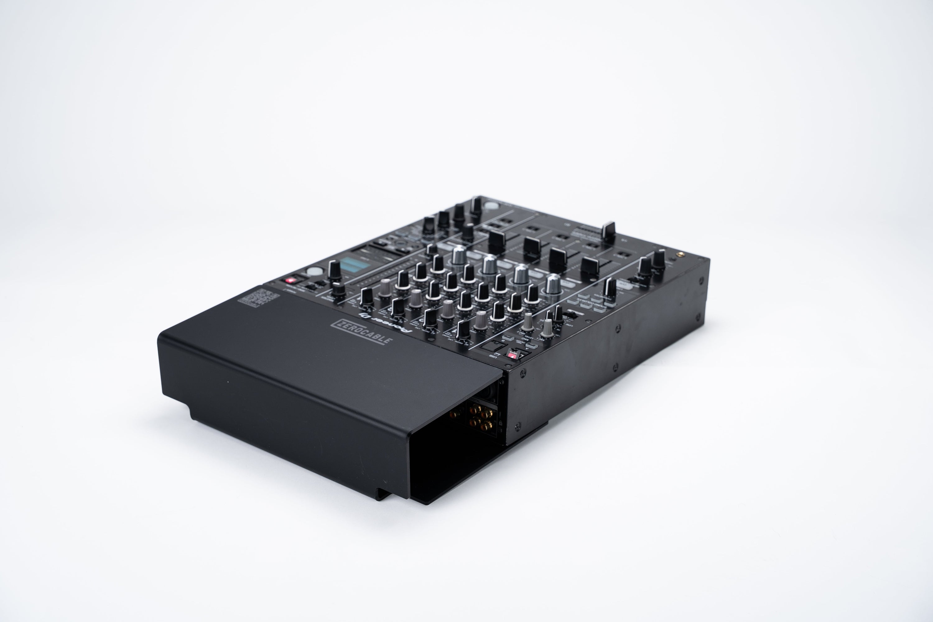 XXL cable cover installed on Pioneer DJM-900